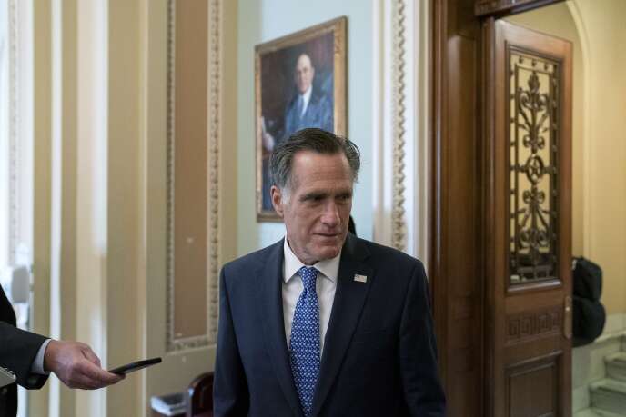 Le sénateur républicain Mitt Romney, sur Capitol Hill, le 21 septembre à Washington.