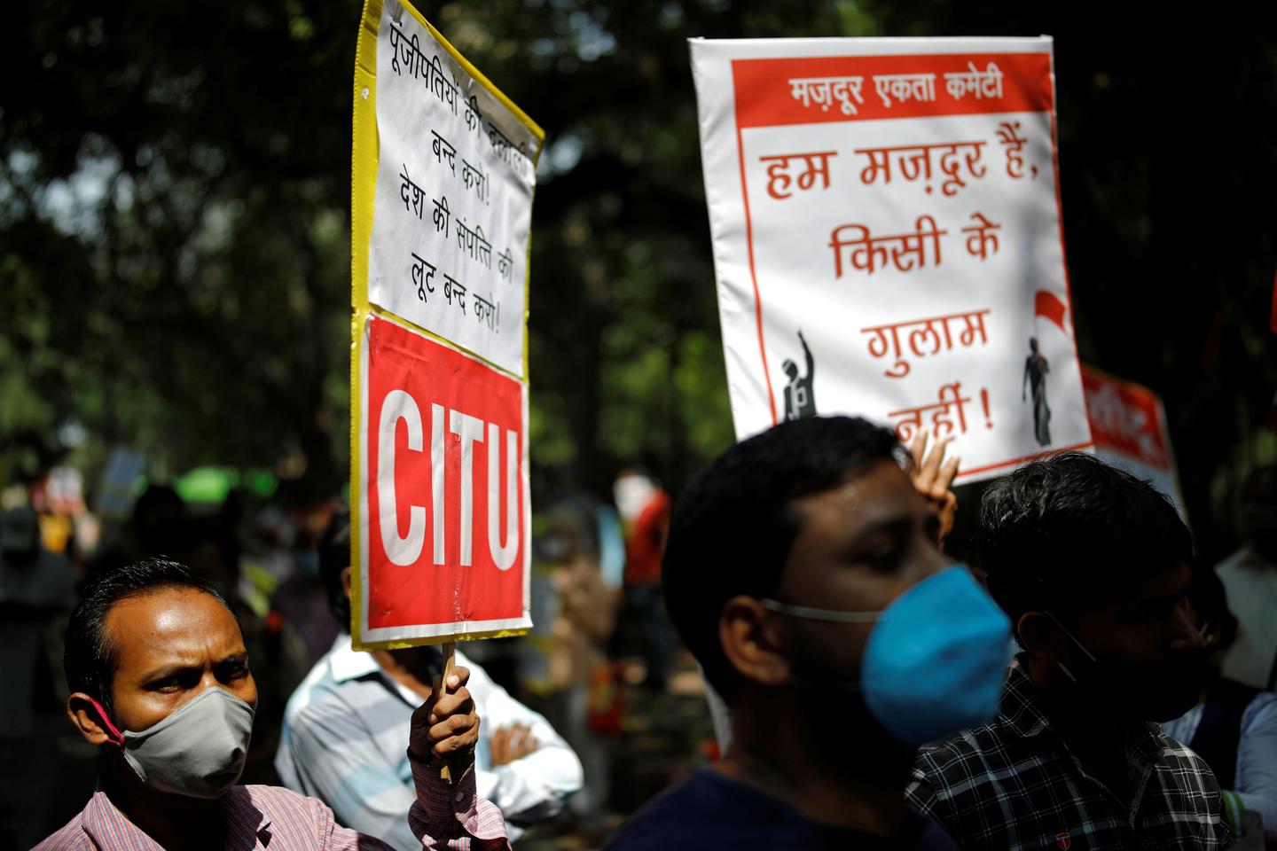 « Arrêtez de tuer les paysans » : en Inde, la nouvelle colère des campagnes