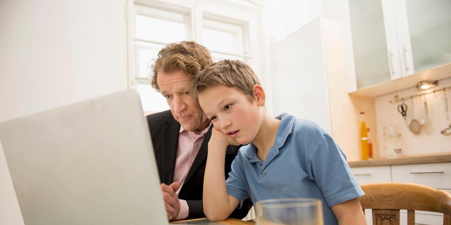 Parent Ado Au Bord De La Crise De Nerf Des télé-parents d’élèves au bord de la crise de nerfs