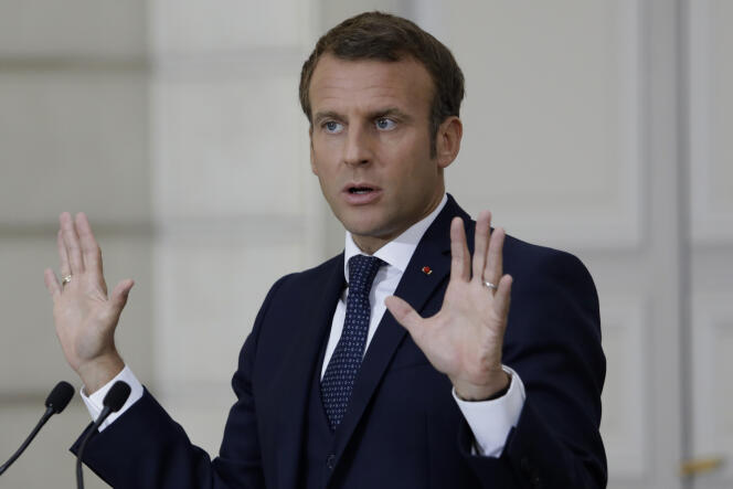 Emmanuel Macron à Paris, dimanche 27 septembre.