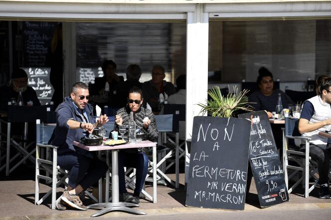 La terrasse d’un restaurant à Marseille, le 28 septembre.