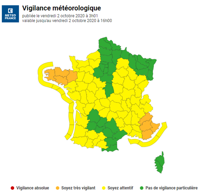 Tempete Alex Violentes Rafales Sur La Cote Ouest 100 000 Personnes Privees D Electricite