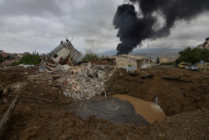Une maison détruite lors d’un bombardement sur Stepanakert, dans le Haut-Karabakh, le 4 octobre 2020.