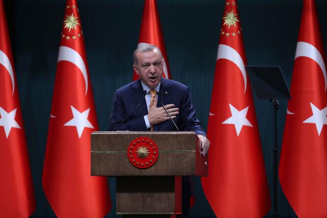 Le président turc Recep Tayyip Erdogan, à l’issue de la réunion de son cabinet, à Ankara, le 5 octobre.