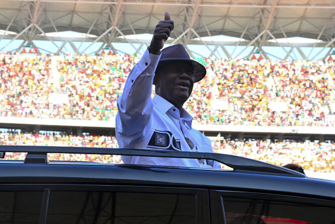 Le président ivoirien Alassane Ouattara au stade olympique d’Ebimpé, au nord d’Abidjan, le 3 octobre 2020.