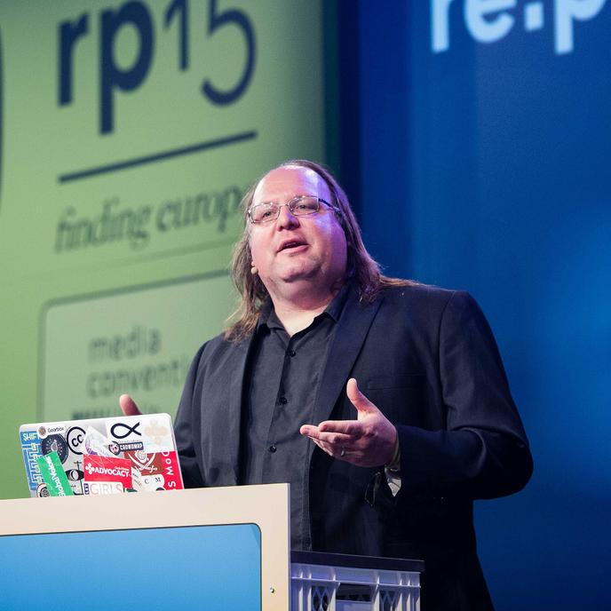 Ethan Zuckermann, lors d’une conférence en 2015.