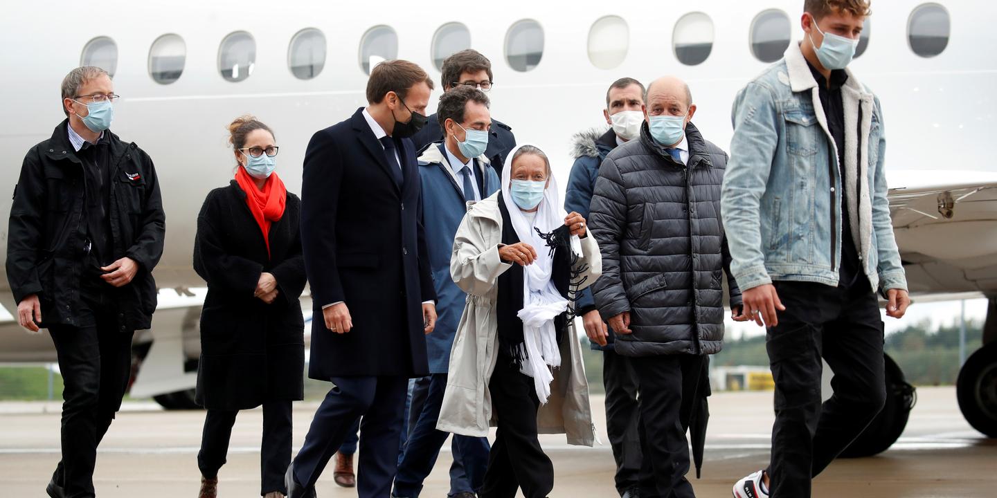 L Ex Otage Francaise Sophie Petronin Est Arrivee En France Apres Sa Liberation Au Mali