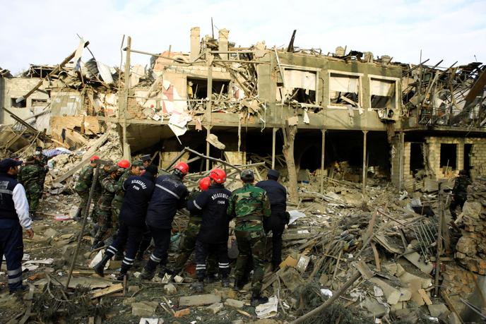 Haut Karabakh Malgre Le Cessez Le Feu Les Bombardements Continuent