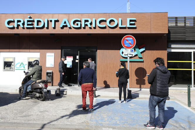 Une agence du Crédit agricole, à Ajaccio, le 4 avril 2020.