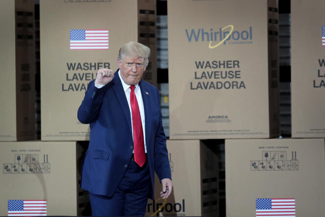 Le 6 août, Donald Trump s’adresse aux ouvriers de l’usine Whirlpool de Clyde (Ohio), où sont employées plus de 3 000 personnes, produisant 20 000 machines par jour.