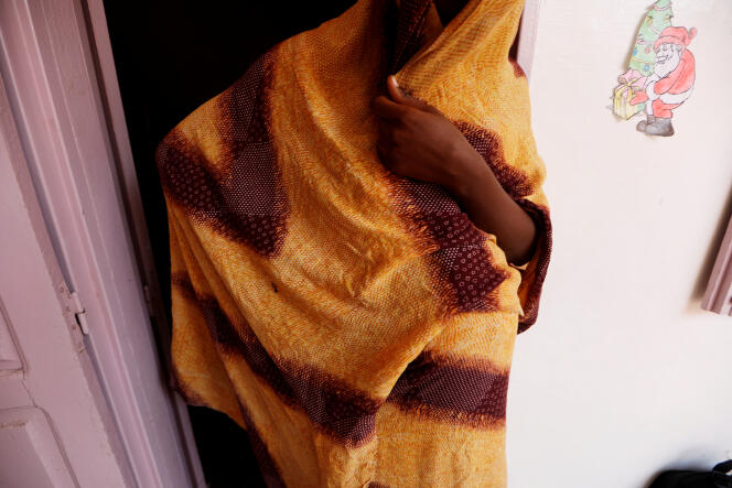 Une jeune fille de 17 ans, enceinte de 8 mois après un viol, à la Maison rose de Guédiawaye, au Sénégal, le 7 janvier 2020.