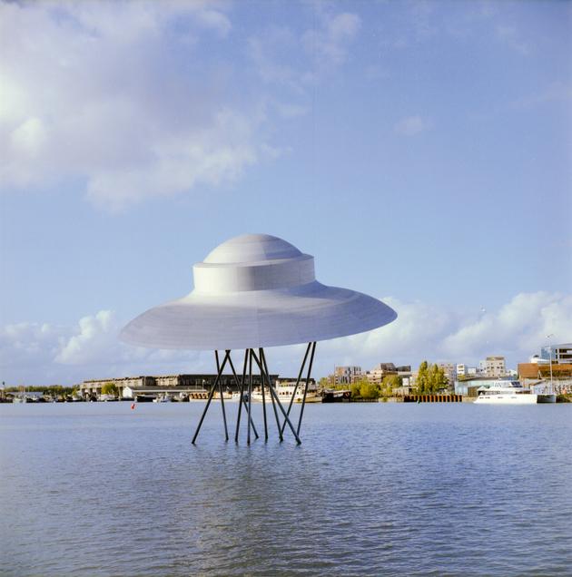 Le « Vaisseau spatial » de Suzanne Treister, dans le quartier Maritime, à Bordeaux, le 13 octobre.