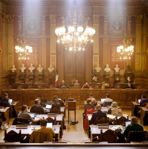 Dans la salle du conseil municipal de Bordeaux, le 12 octobre.