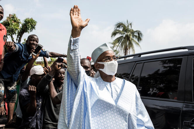 L’opposant Cellou Dalein Diallo arrive au siège de son parti, l’UFDG, à Conakry, le 19 octobre 2020.