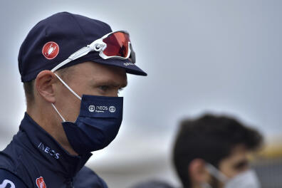Ineos's Chris Froome wearing face mask as protection against COVID-19, before starting the first stage of La Vuelta between Irun - Arrate.Eibar, 173 km, of the Spanish Vuelta cycling race that finishes in Arrate, northern Spain, Tuesday, Oct. 20, 2020. (AP Photo/Alvaro Barrientos)