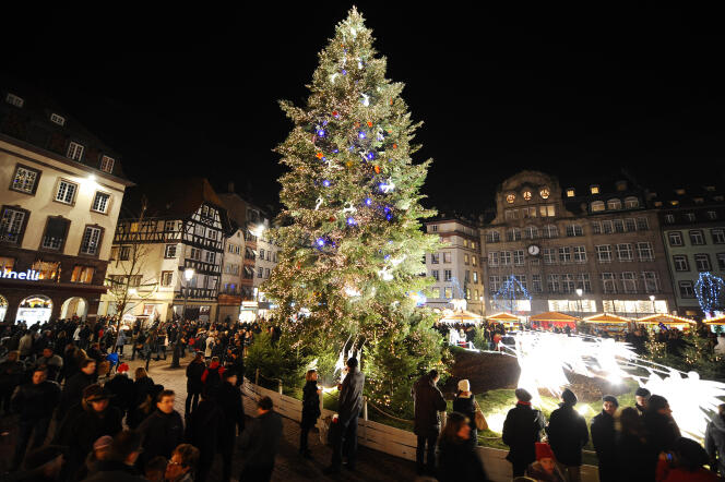 La maire EELV de Strasbourg, Jeanne Barseghian, a annoncé que la ville renonçait à son marché de Noël traditionnel face à l’aggravation de la situation sanitaire,
