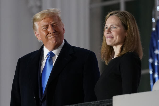 Donald Trump et Amy Coney Barrett, à Washington, le 26 octobre.