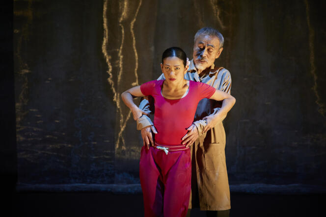 Kaori Ito et Yoshi Oïda dans « Le Tambour de soie », à Avignon, en 2020.
