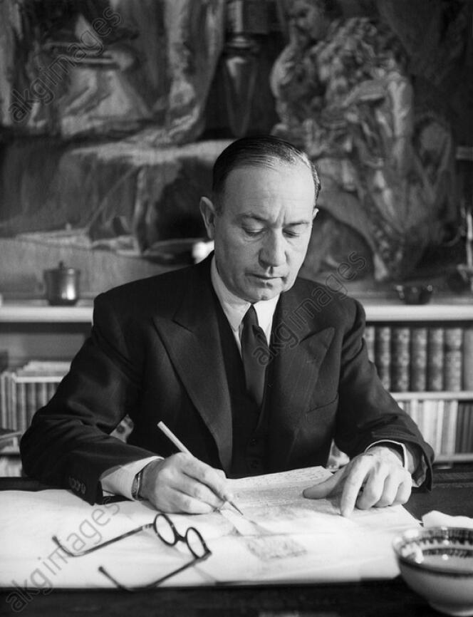 Paul Morand à Berne, où il est quelques mois ambassadeur en 1944, avant que la Suisse ne devienne son pays d’exil.