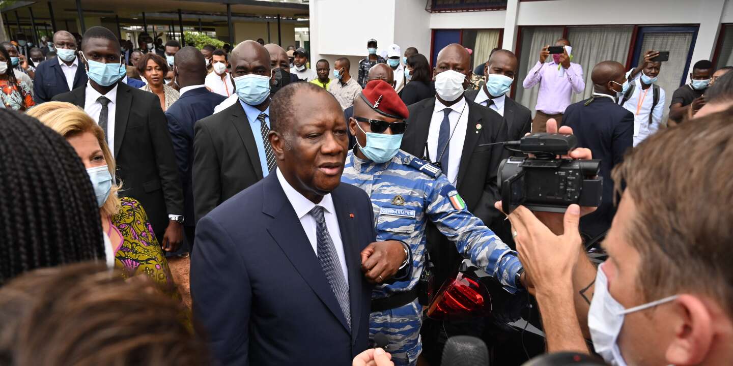 Photo of Alassane Ouattara réélu, l’opposition accusée de « conspiration » contre l’Etat