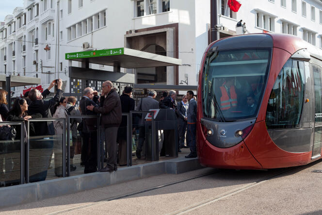 Les deux lignes du tramway de Casablanca, capitale économique du Maroc, ont été construites par le géant turc du BTP Yapi Merkezi et inaugurées en décembre 2012.