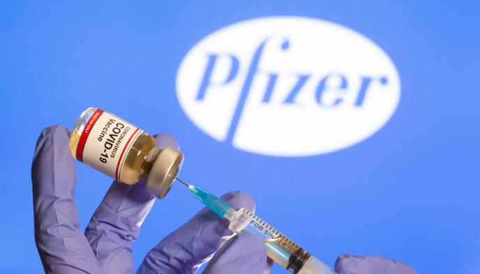 Parmi les quatre grandes catégories de vaccins développés contre le Covid-19, celle utilisée par Pfizer n’avait encore jamais fait ses preuves.