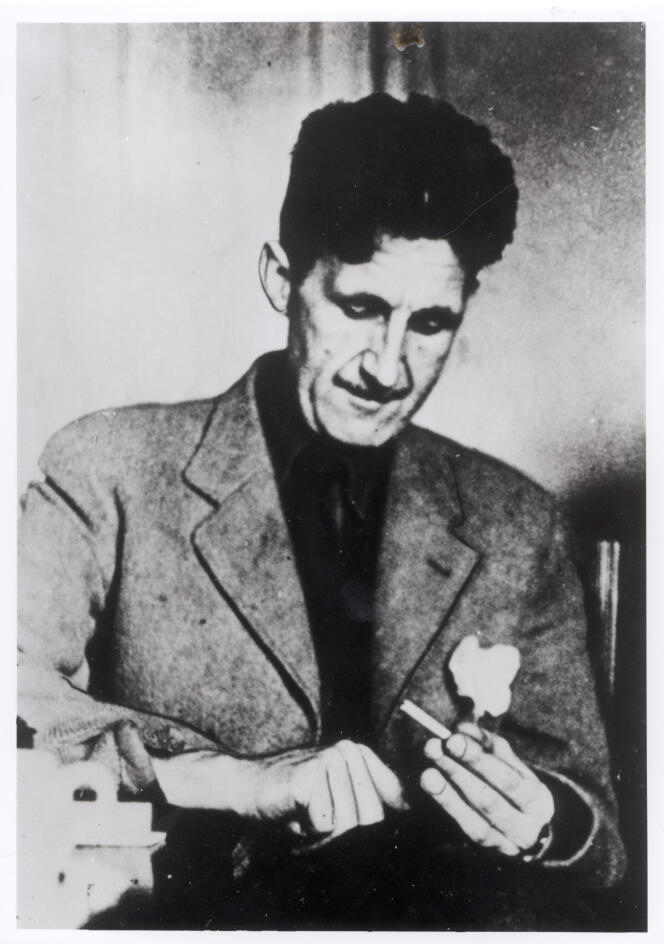 L’écrivain britannique George Orwell, photo non datée.