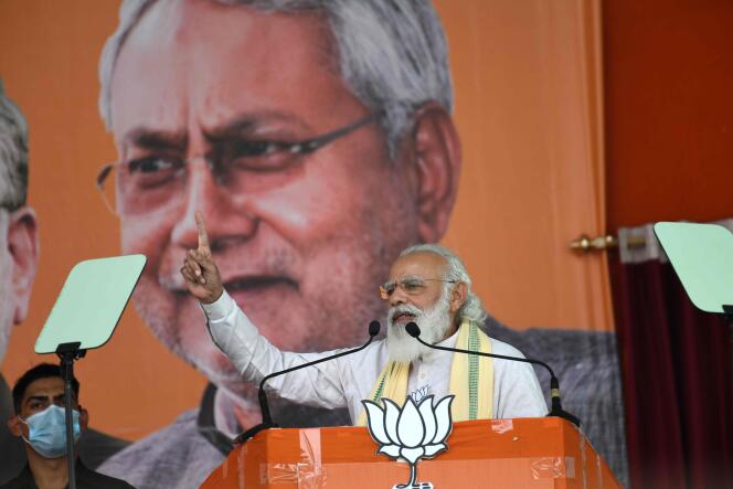 Le premier ministre indien Narendra Modi, en campagne électorale, le 23 octobre dans le district de Rohtas, de l’Etat du Bihar (Inde).
