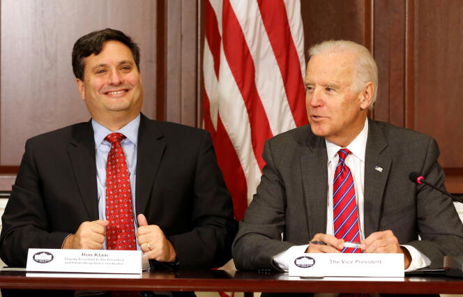 Ron Klain et Joe Biden, en novembre 2014, à la Maison Blanche.