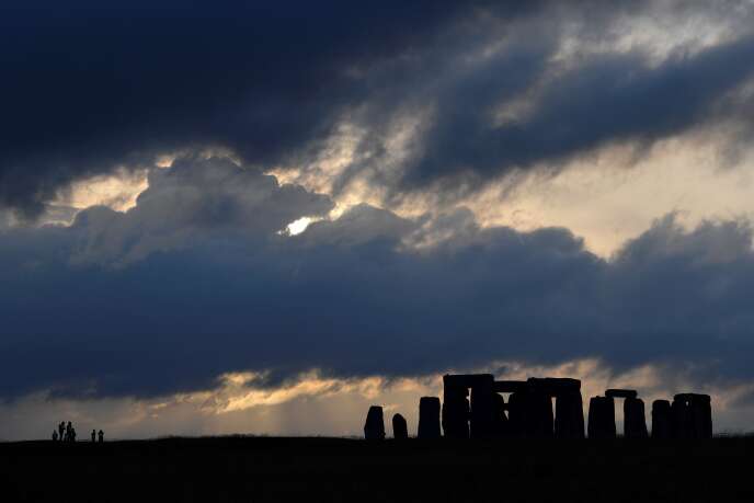 Le site de Stonehenge, non loin duquel passe une route que le gouvernement britannique envisage d’enterrer.