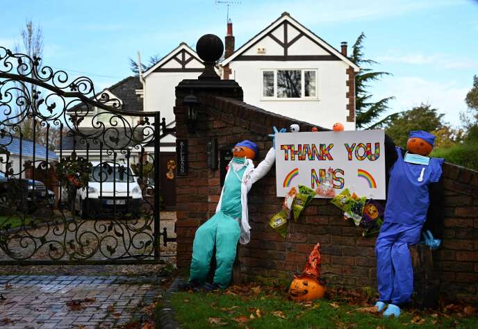 A message of support for the NHS, the British hospital system, in the village of Burton in north-west England on 28 October.