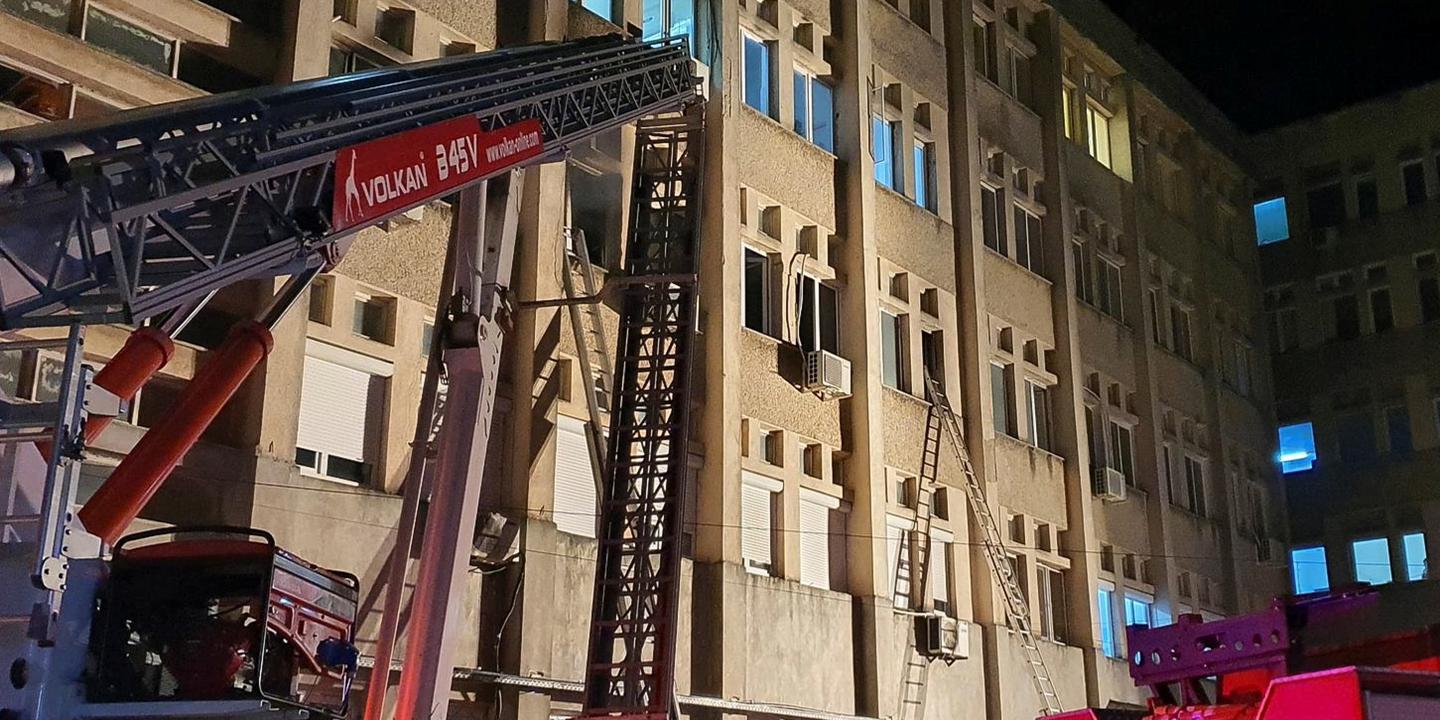dix patients malades du covid 19 meurent dans l incendie d un hopital en roumanie
