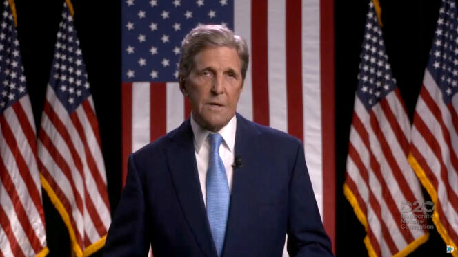C’est John Kerry qui signa, au nom des Etats-Unis, l’accord sur le climat négocié en décembre 2015, en tant que chef de la diplomatie de Barack Obama.