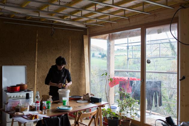 Cécile et Stéphane habitent sur le chantier de leur maison.