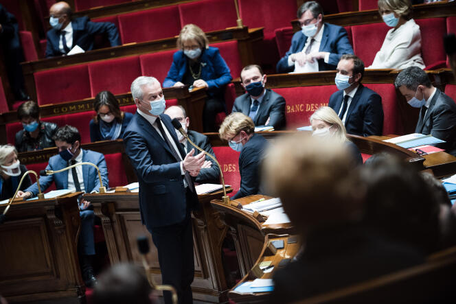 Le ministre de l’économie, Bruno Le Maire, lors d’une séance de questions au gouvernement à l’Assemblée nationale à Paris, le 1er décembre.