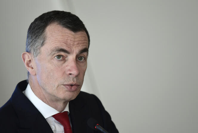 Jean-Pierre Mostier, amministratore delegato della banca italiana Unicredit, l'8 febbraio 2018 a Milano.