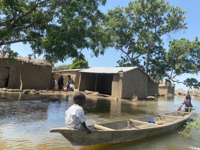 Le village inondé de Sara-Sara, dans la région camerounaise de l’Extrême-Nord.