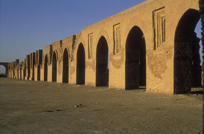 Ruines de la mosquée Abou Doulaf (IXe siècle), à Samarra (Irak).