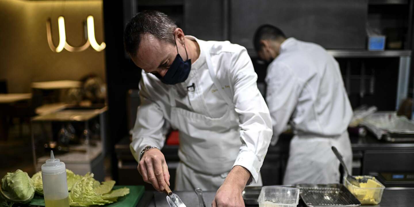 Photo of Le chef Christophe Hay nommé «cuisinier de l’année» par Gault & Millau
