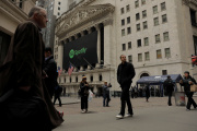 Le logo de l’entreprise suédoise Spotify mis à l’honneur sur la façade de la Bourse de New York, en avril 2018.