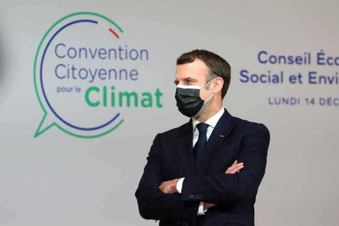 Emmanuel Macron devant les membres de la convention citoyenne sur le climat, à Paris, le 14 décembre.