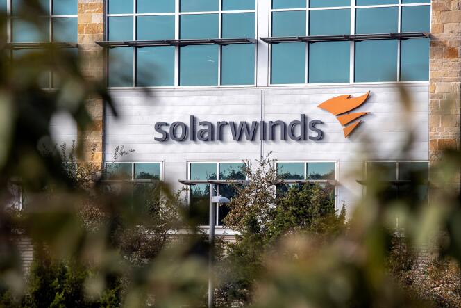 La gigantesque cyberattaque qui a touché les Etats-Unis aurait été commise à la faveur d’une mise à jour d’un logiciel de surveillance développé par l ’entreprise américaine SolarWinds, dont le siège social est à Austin (Texas).