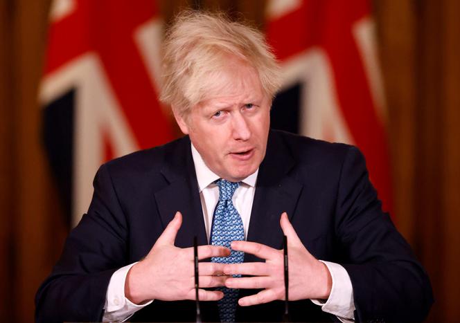 Le premier ministre britannique, Boris Johnson, lors d’une conférence de presse à Londres, le 21 décembre 2020.