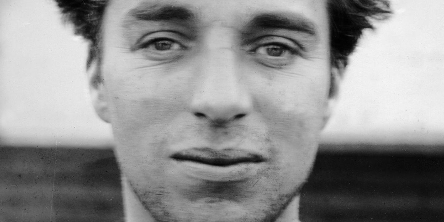 Charlie Chaplin Le Génie De La Liberté Youtube « Charlie Chaplin, le génie de la liberté » : Charlot, ce visionnaire