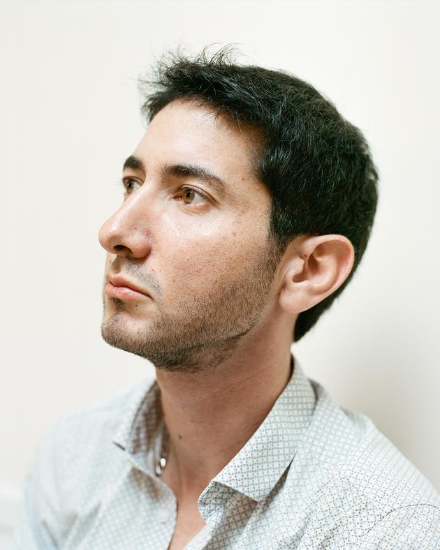 Sylvain Loscos à son domicile, à Millery (Rhône), en décembre 2020.