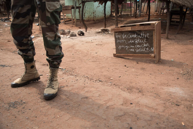 Un soldat de l’armée centrafricaine à Boali, le 10 janvier 2021.