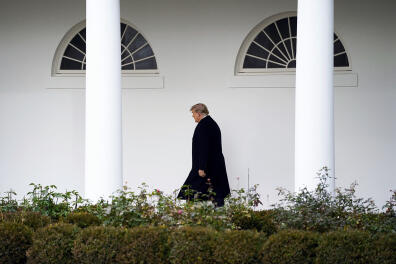 President Donald Trump walks to the White House, Thursday, Dec. 31, 2020, in Washington. Trump is returning to Washington after visiting his Mar-a-Lago resort. (AP Photo/Evan Vucci)/DCEV408/20366681360508//2012312000