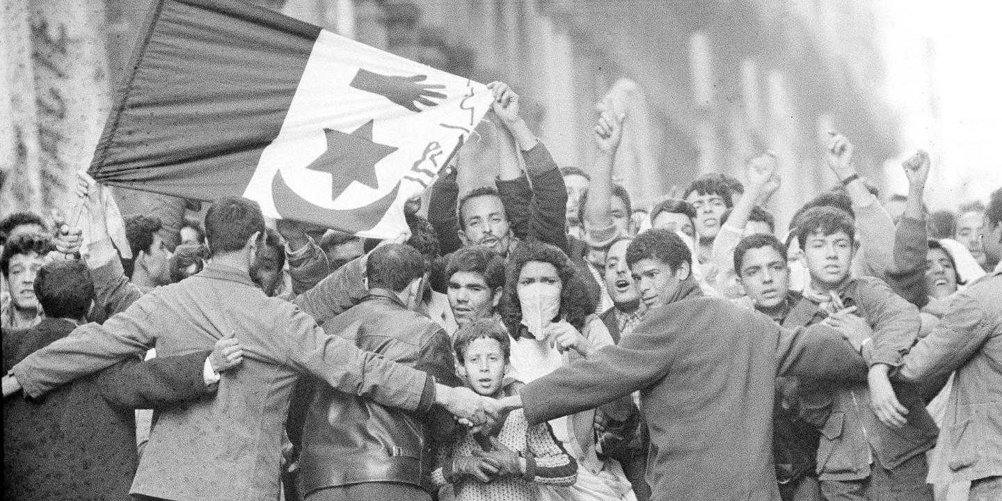 En Algerie Un Enseignement Exaltant L Heroisme Du Peuple En Algerie Un Enseignement Exaltant L Heroisme Du Peuple