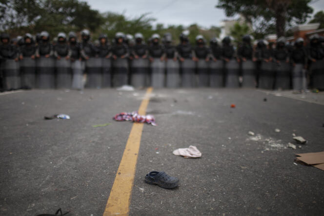 Guatemalan soldiers after blocking Honduran migrants on their way to Vado Hondo, Guatemala, on January 17, 2021.