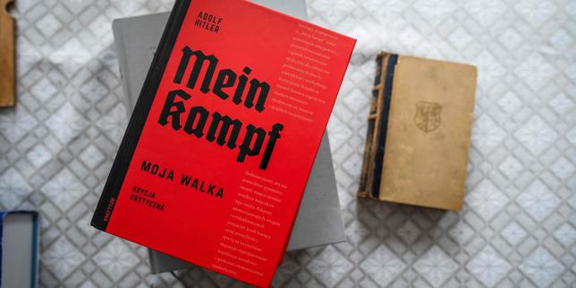 Une édition annotée de « Mein Kampf », la seconde au monde, publiée en Pologne